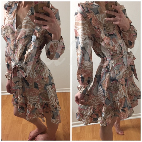 LAST ONE!!! 5⭐️ ANJALIE Floral Mini Dress - Picture 7 of 8